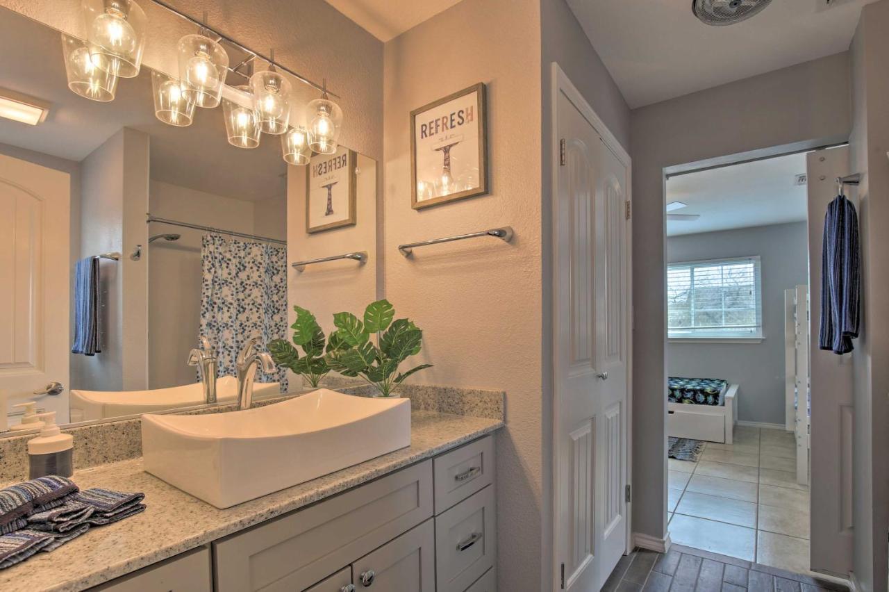 San Antonio Home With Pool And Hot Tub Near Seaworld! Экстерьер фото